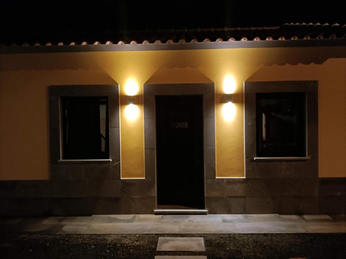 Casa Da Vinha Escondida Al Villa Biscoitos  ภายนอก รูปภาพ